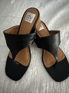 DV by Dolce Vita Black Leather Toe-Loop Slide Mules